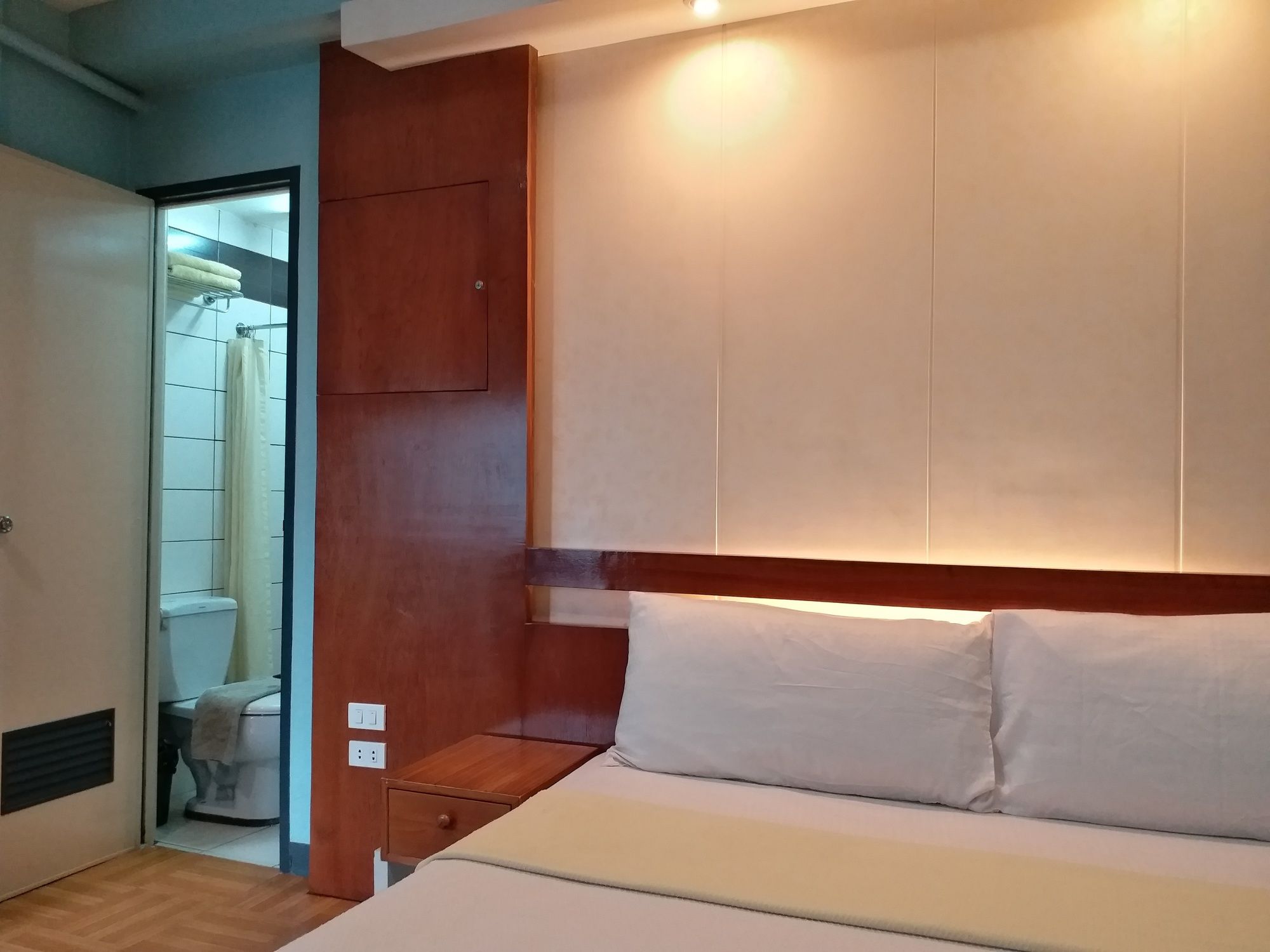 Leesons Residences