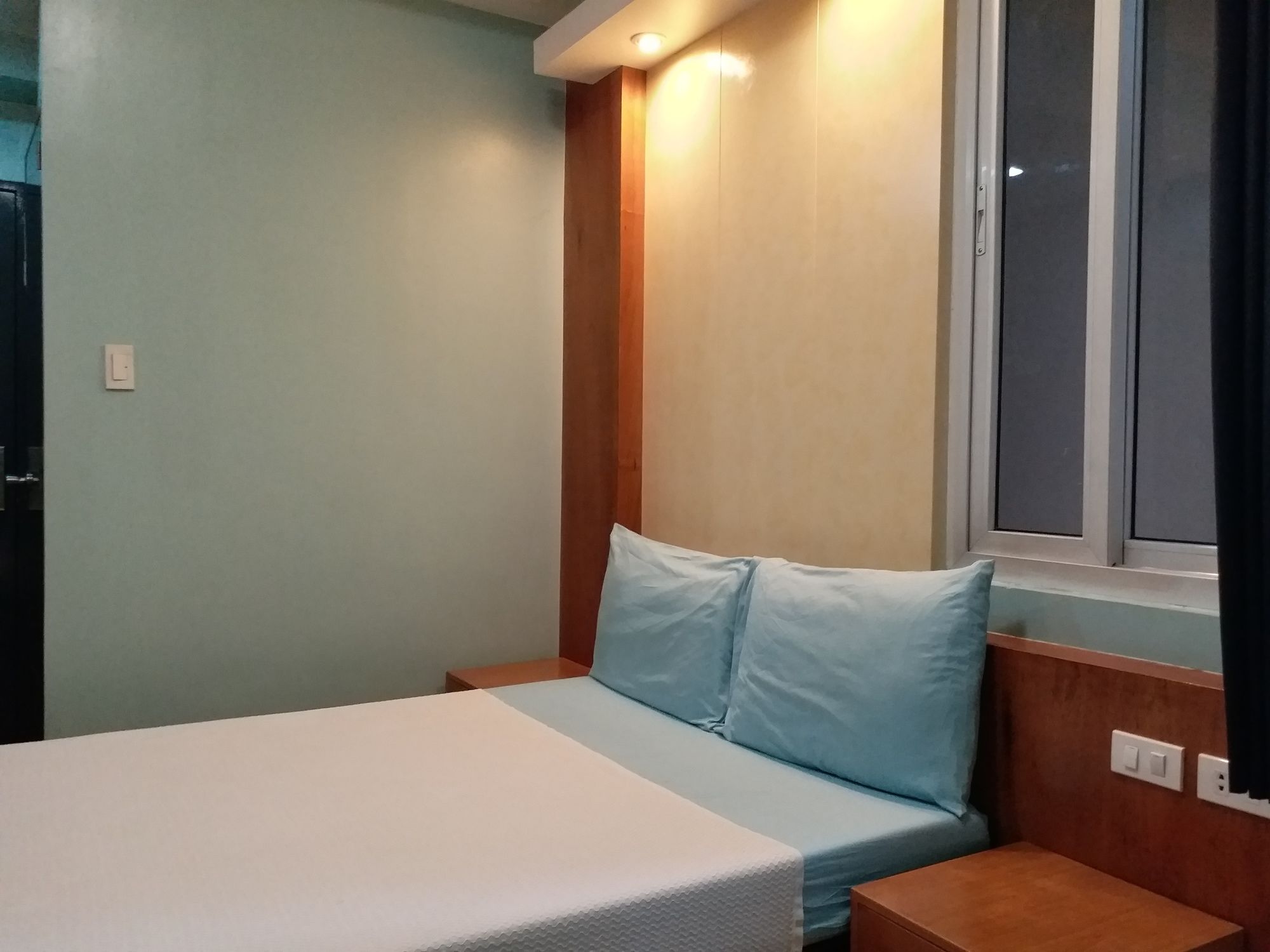 Leesons Residences