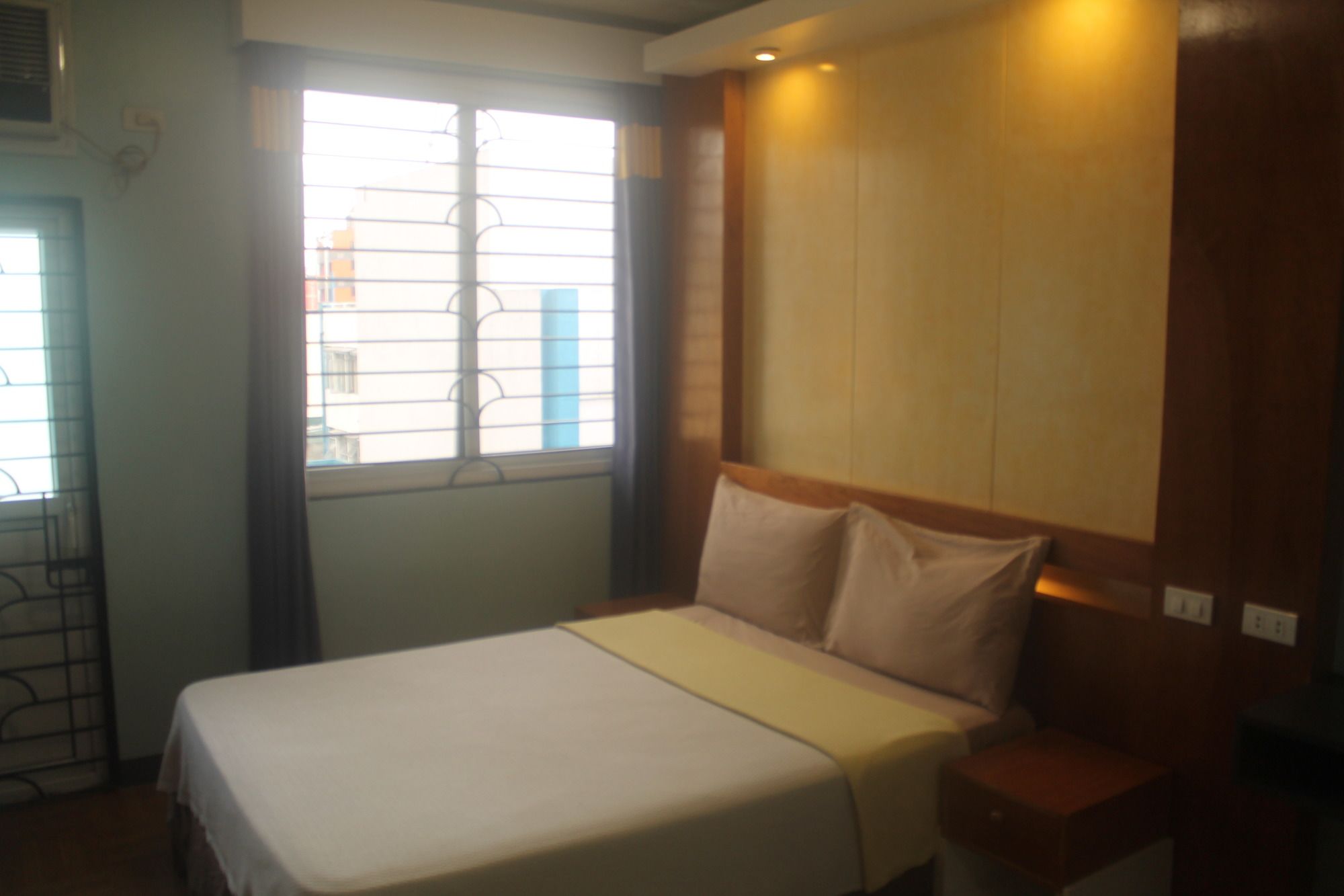 Leesons Residences