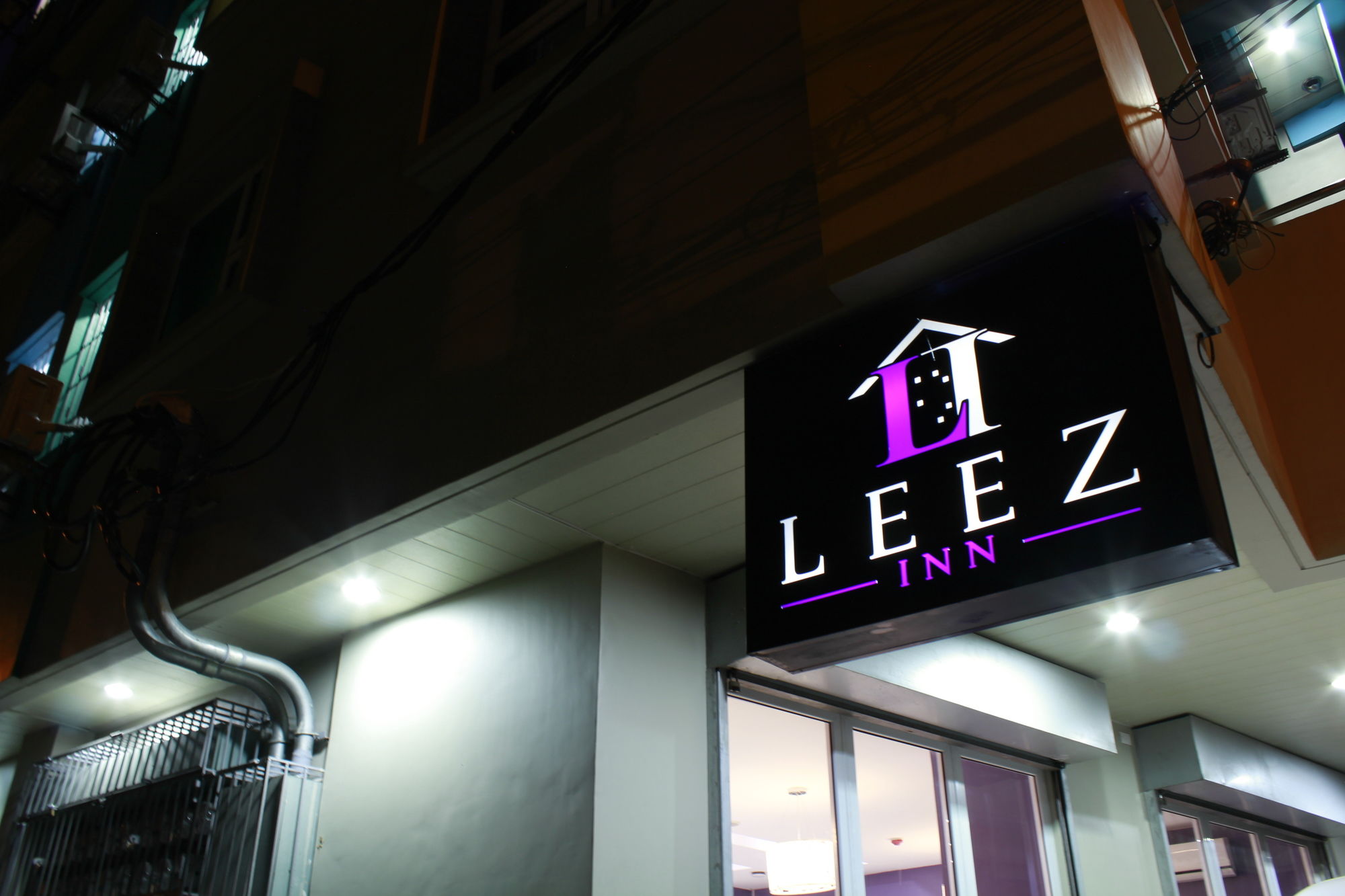 Leez Inn