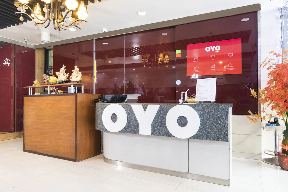 Lucky Hotel by OYO Rooms