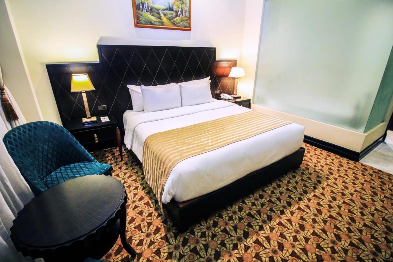Luneta Hotel