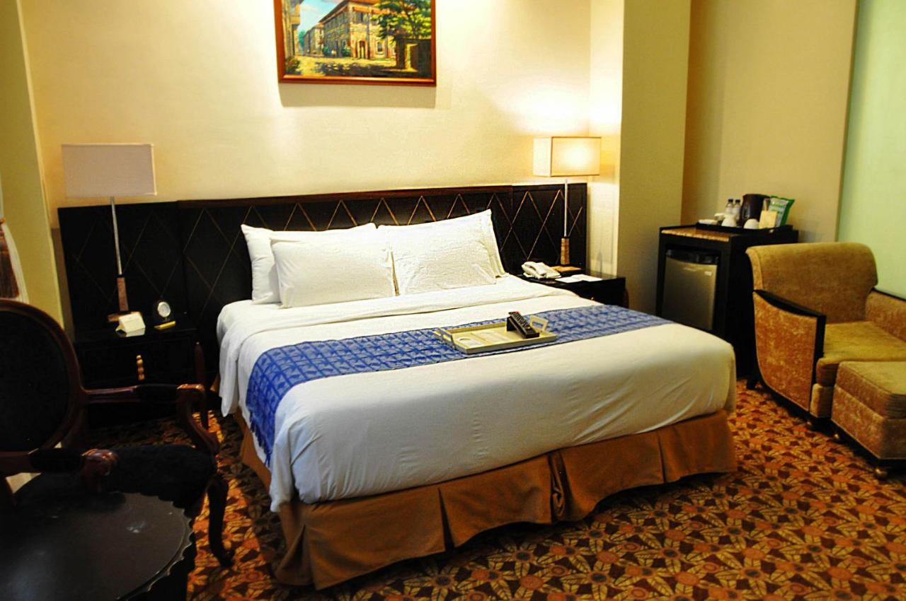 Luneta Hotel