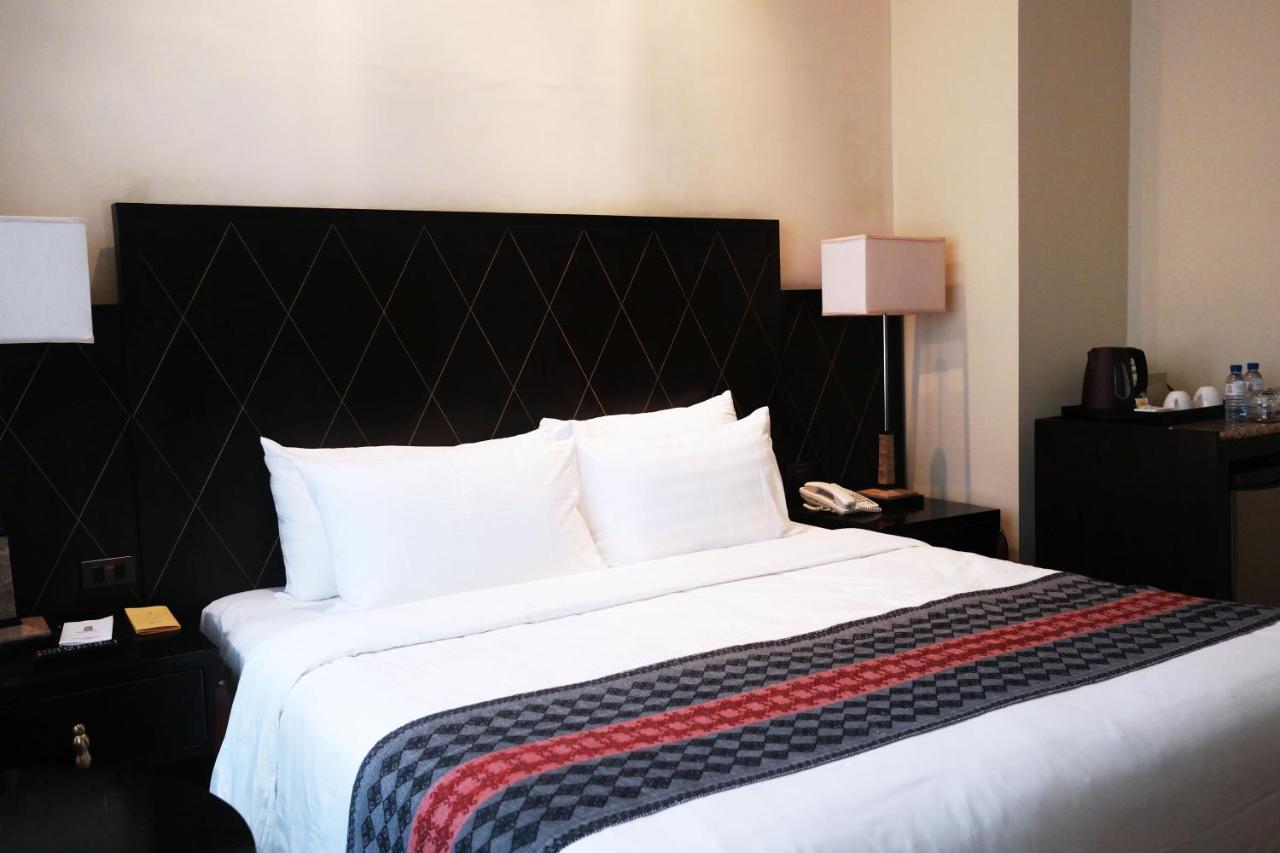 Luneta Hotel