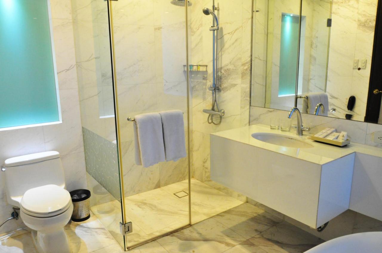 Luneta Hotel