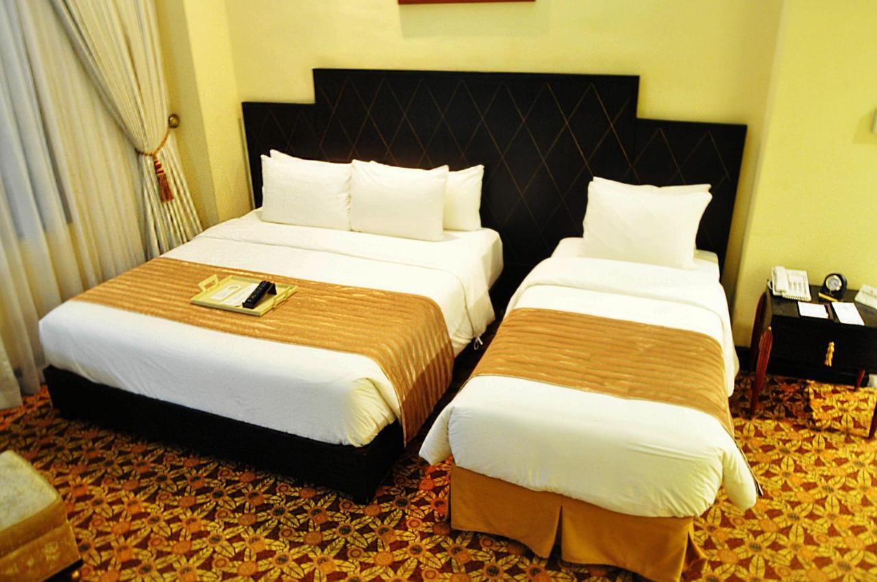 Luneta Hotel