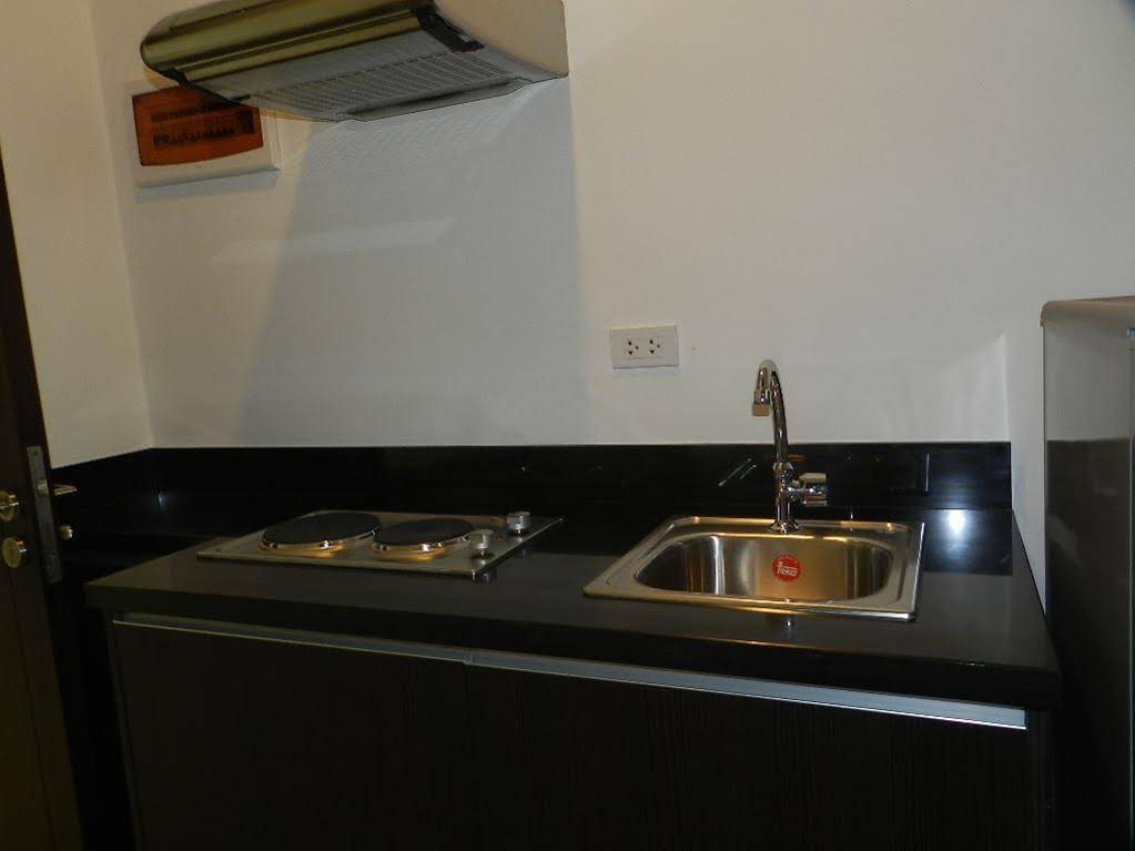 Maia Suites