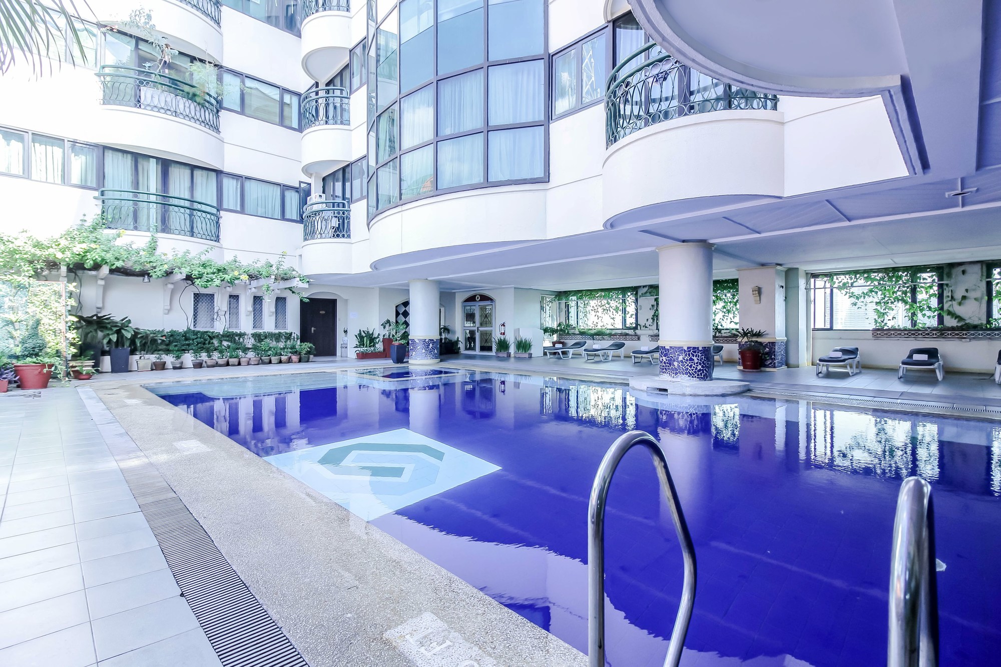 Makati Palace