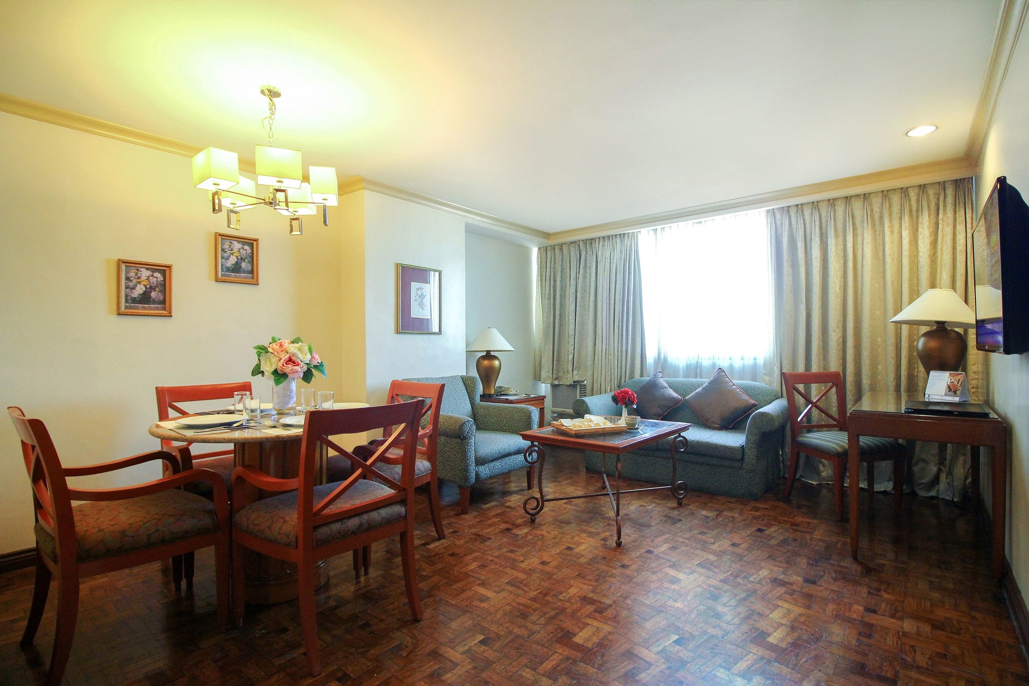 Makati Palace
