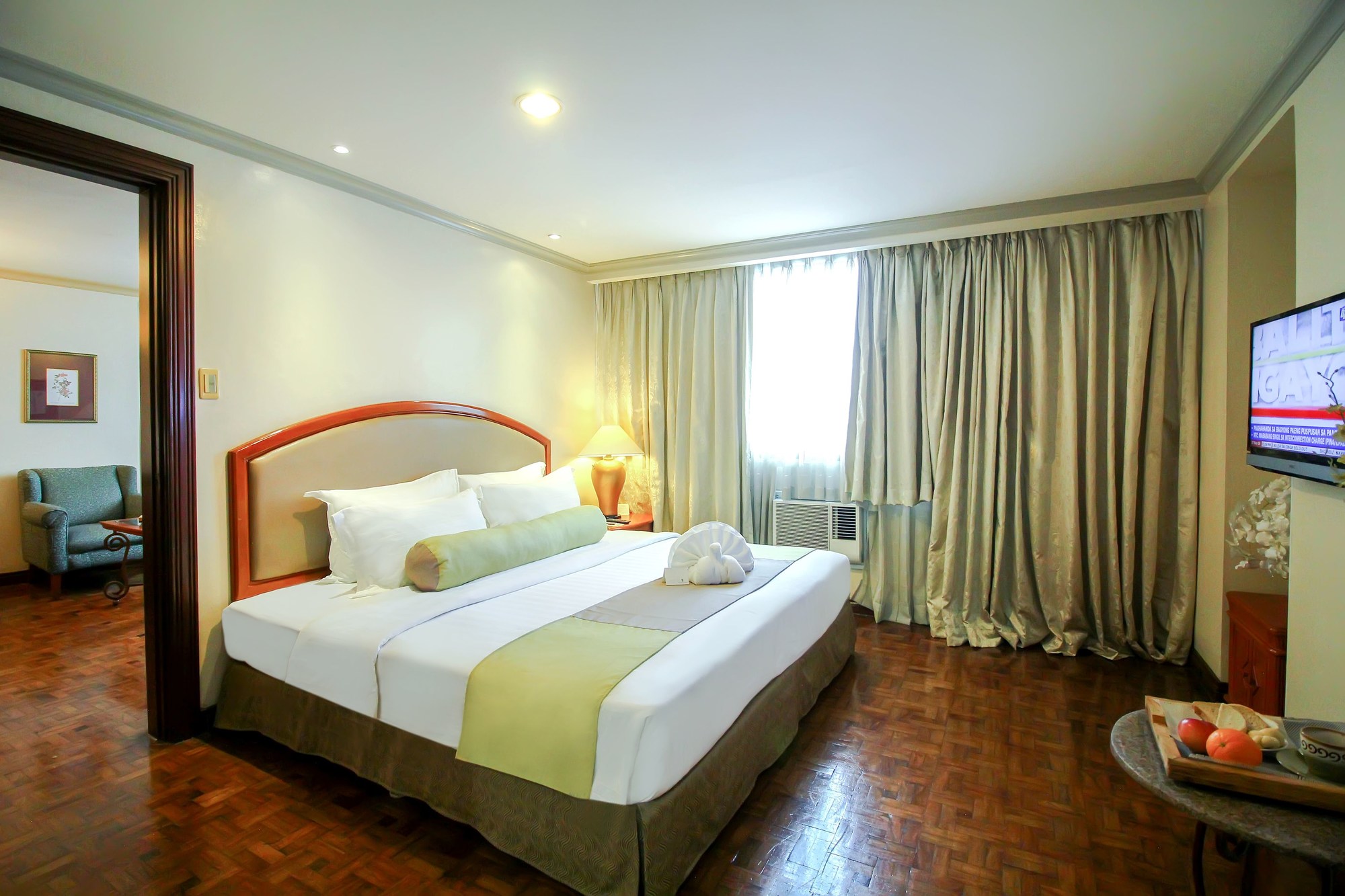 Makati Palace