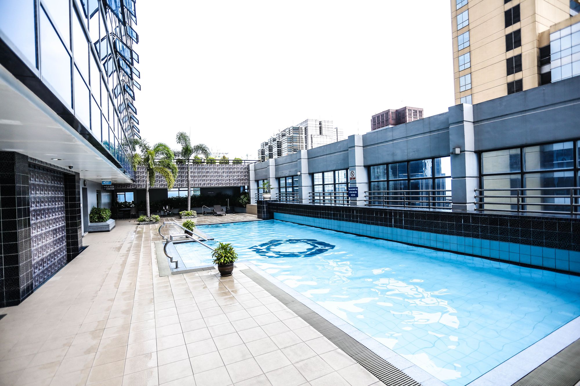 Malayan Plaza