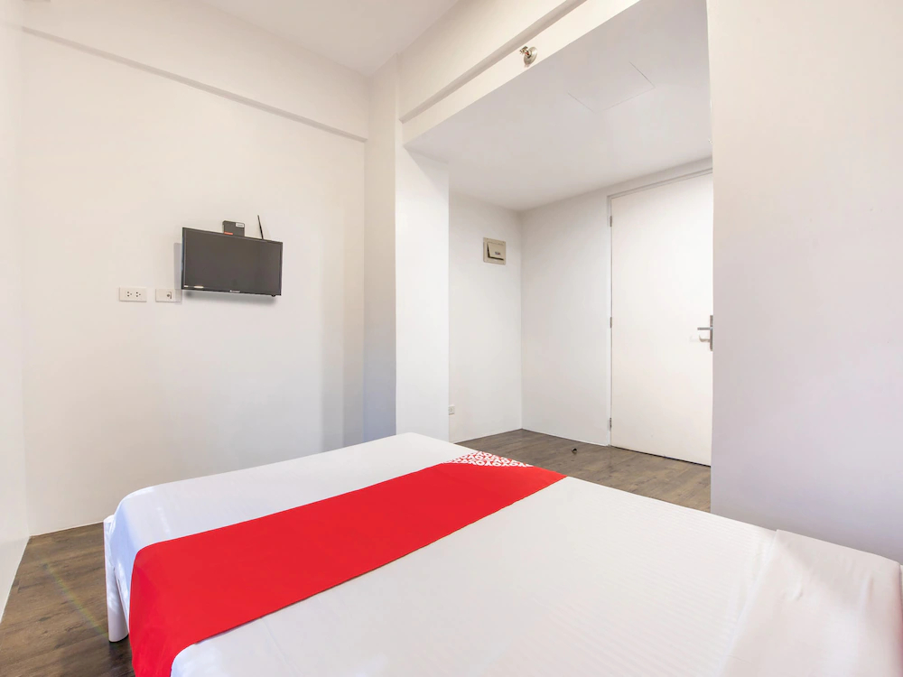 Mytown New York by OYO Rooms