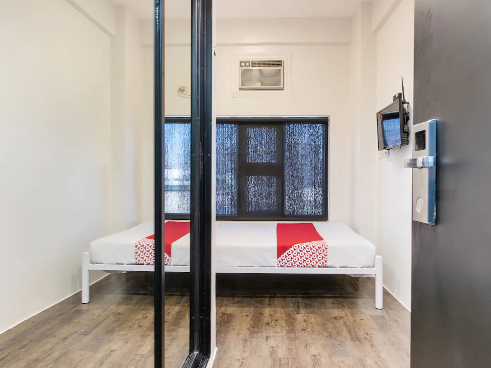 Mytown New York by OYO Rooms