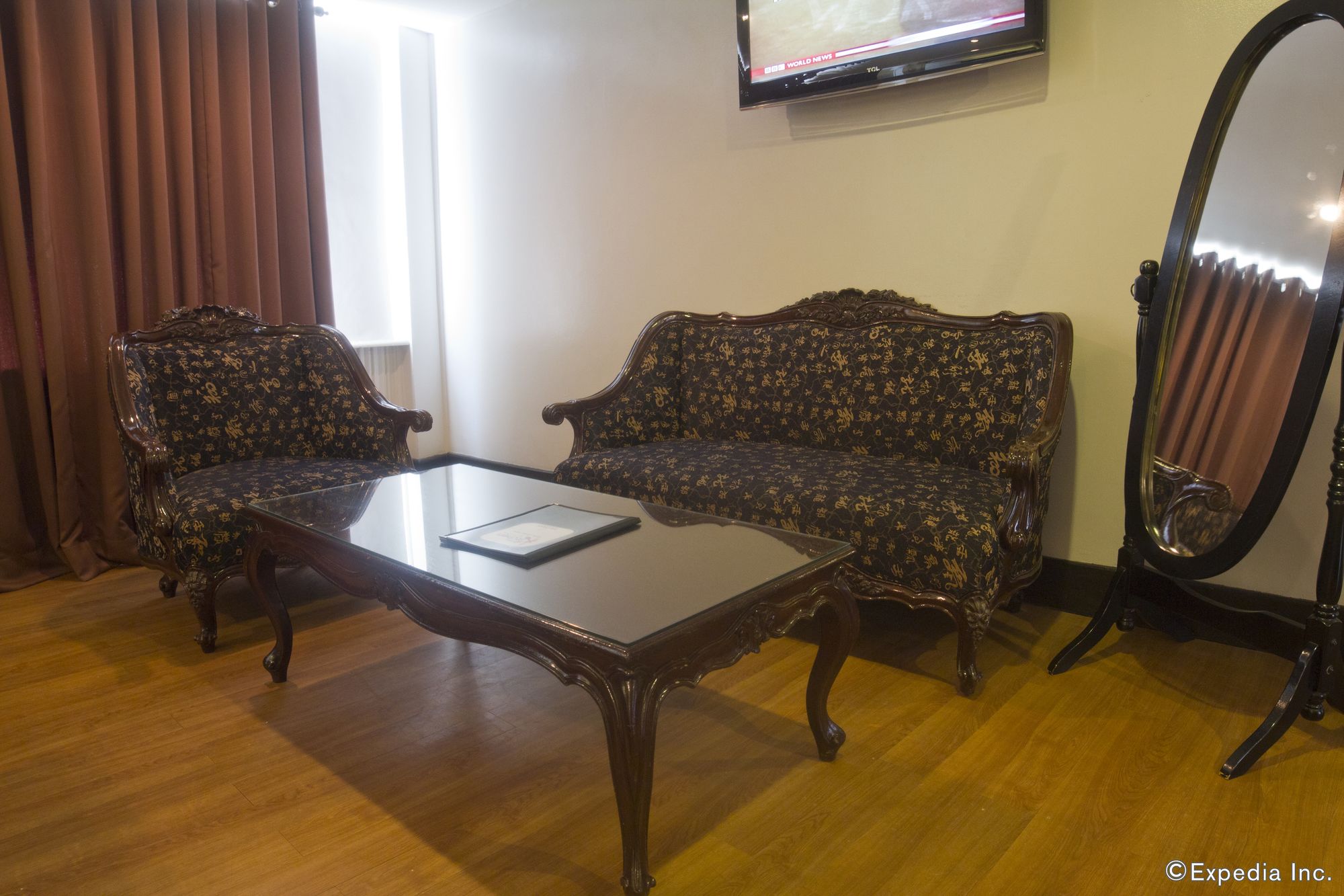 Arzo Hotel Manila