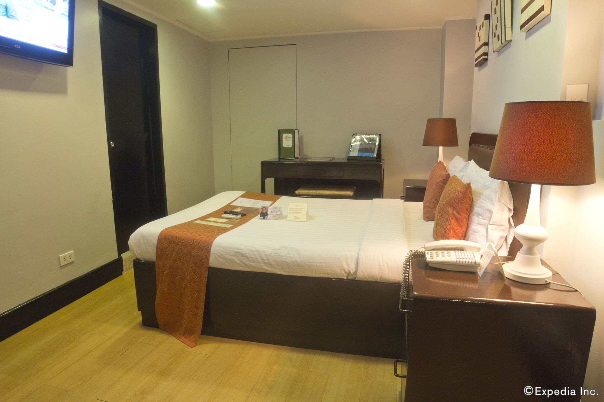 Arzo Hotel Manila