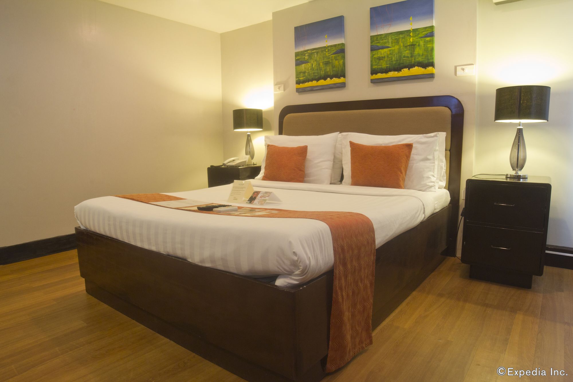 Arzo Hotel Manila