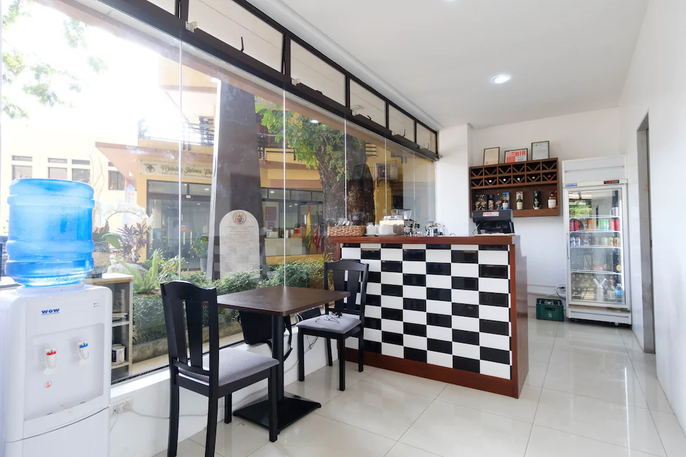 ARZO Hotel Grand Lodge