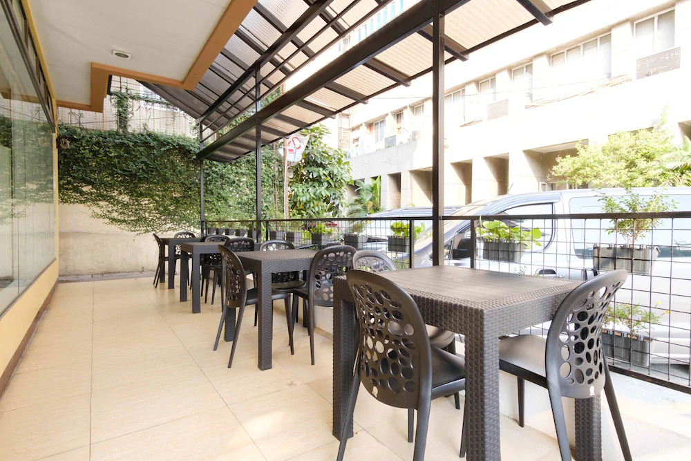 ARZO Hotel Grand Lodge