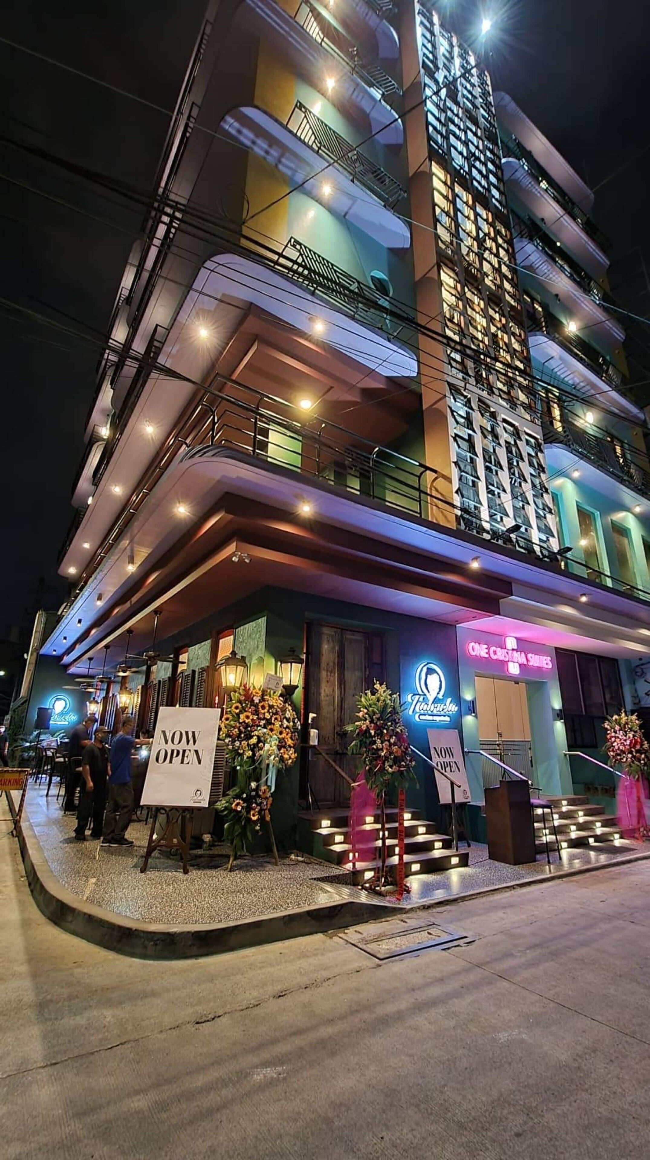 One Cristina Suites