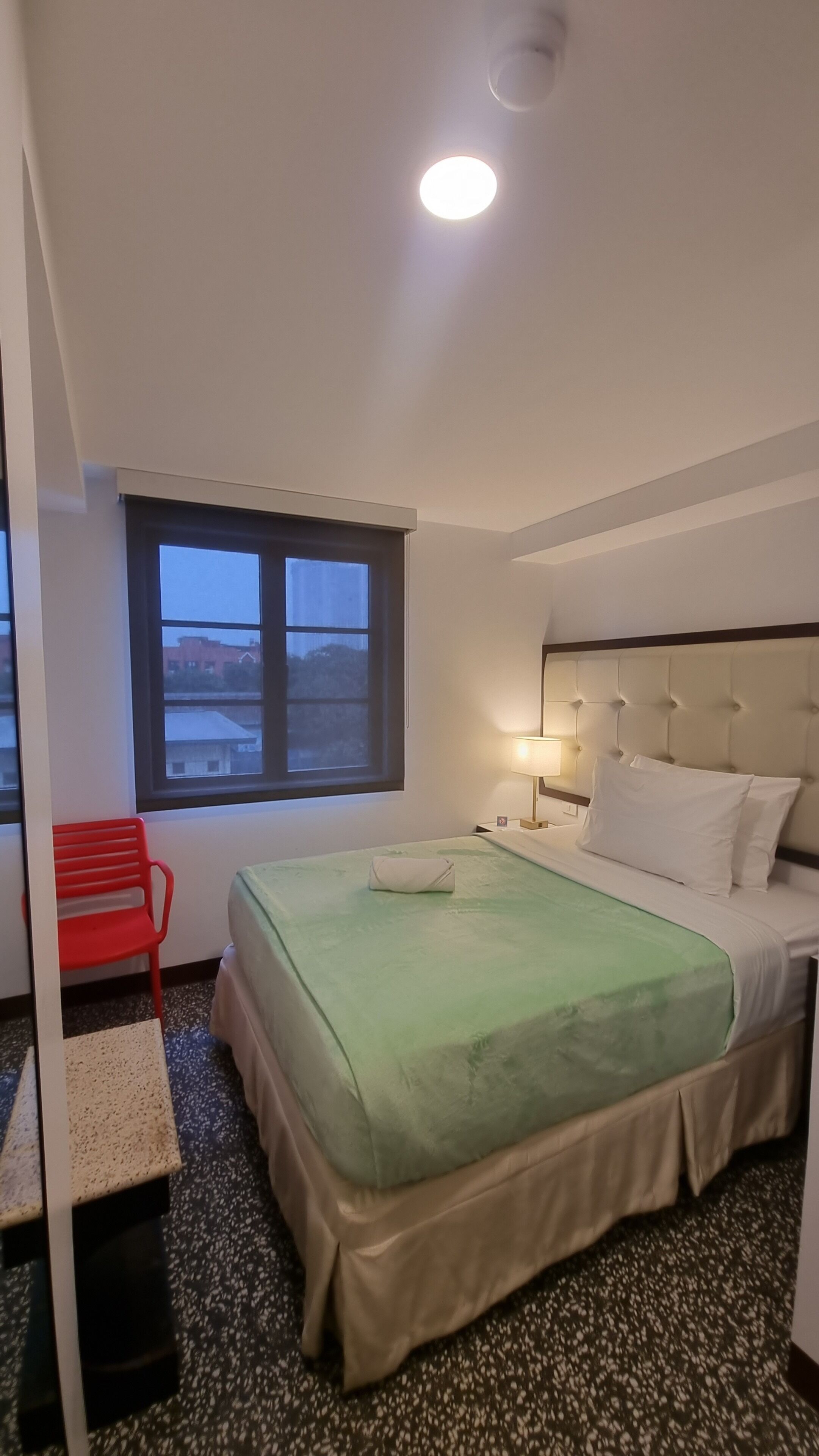 One Cristina Suites