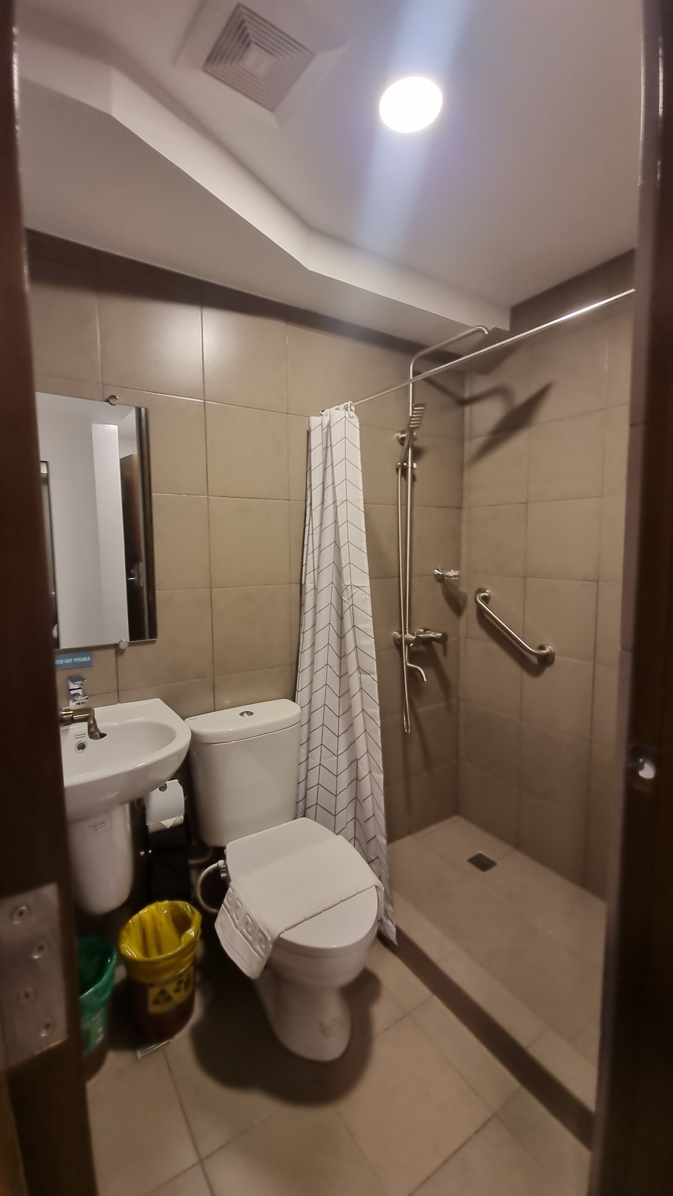 One Cristina Suites