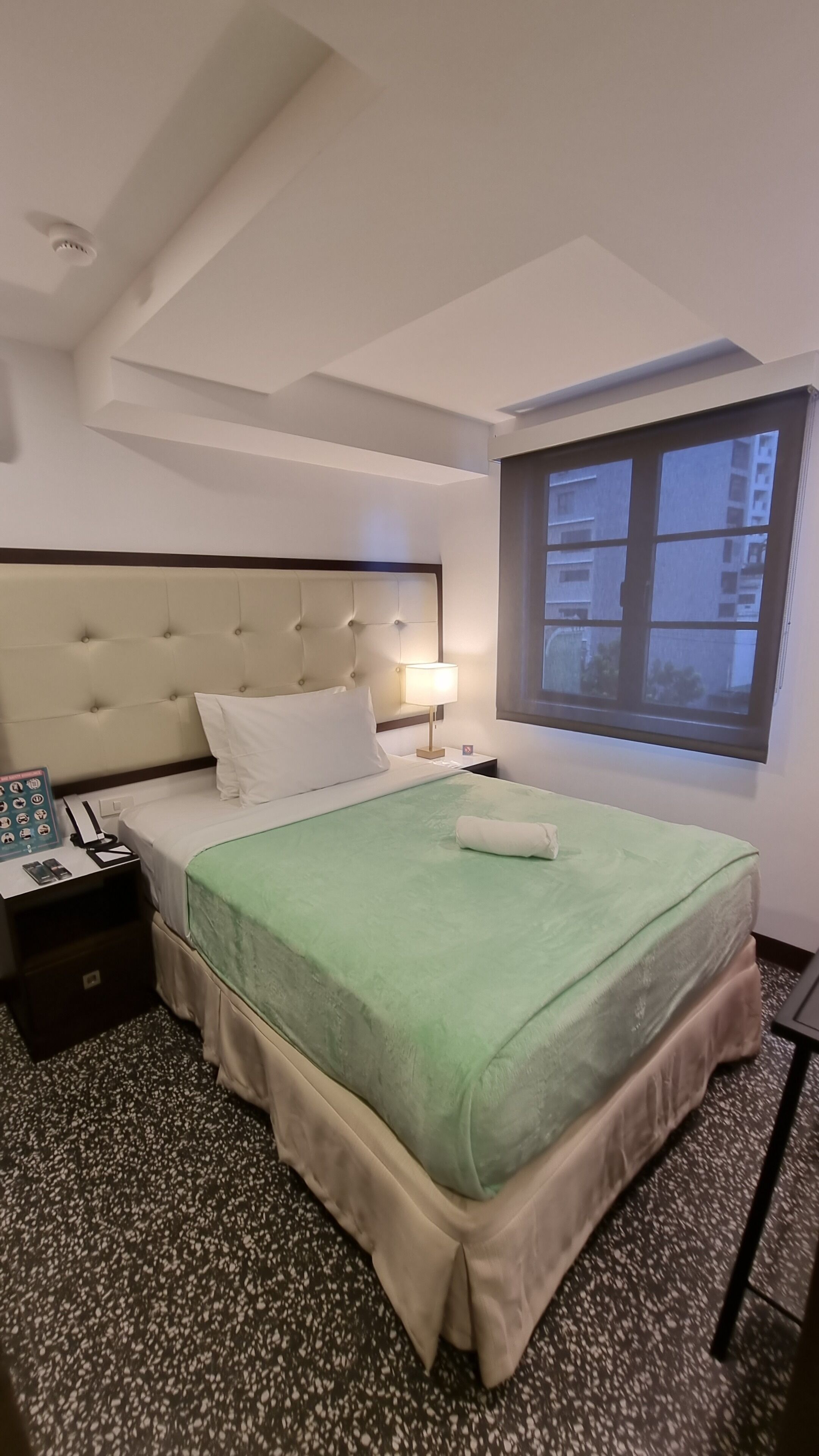 One Cristina Suites
