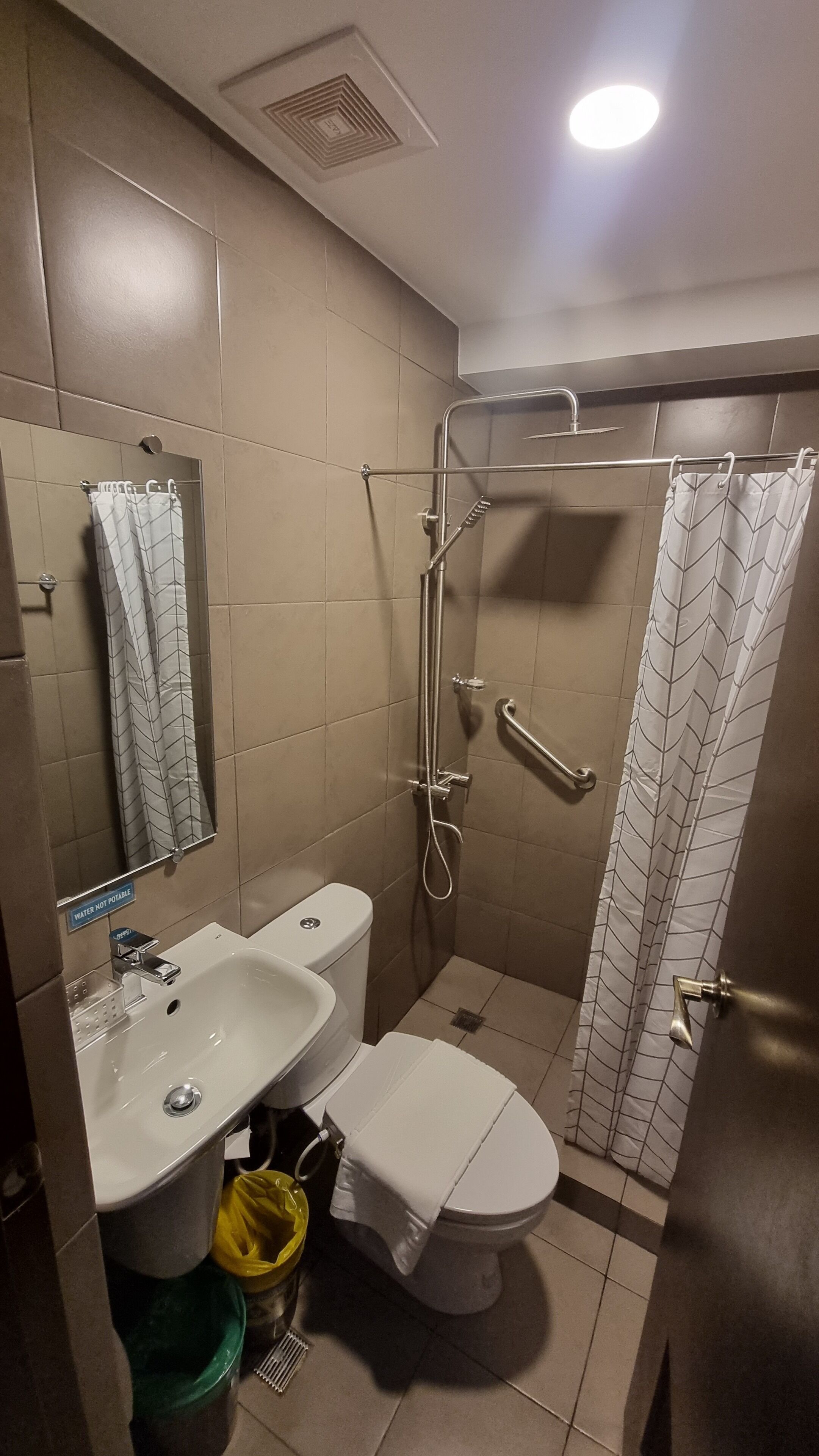 One Cristina Suites