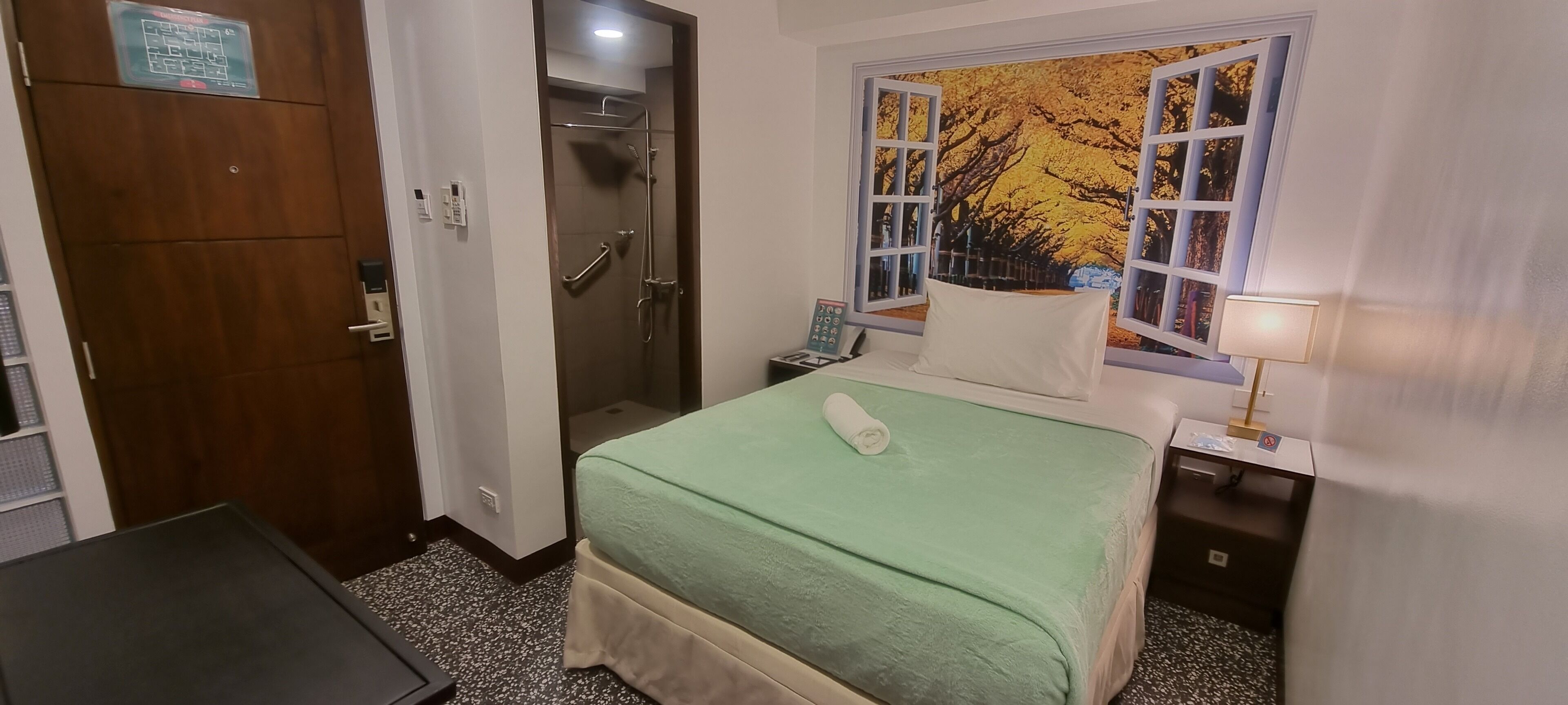 One Cristina Suites