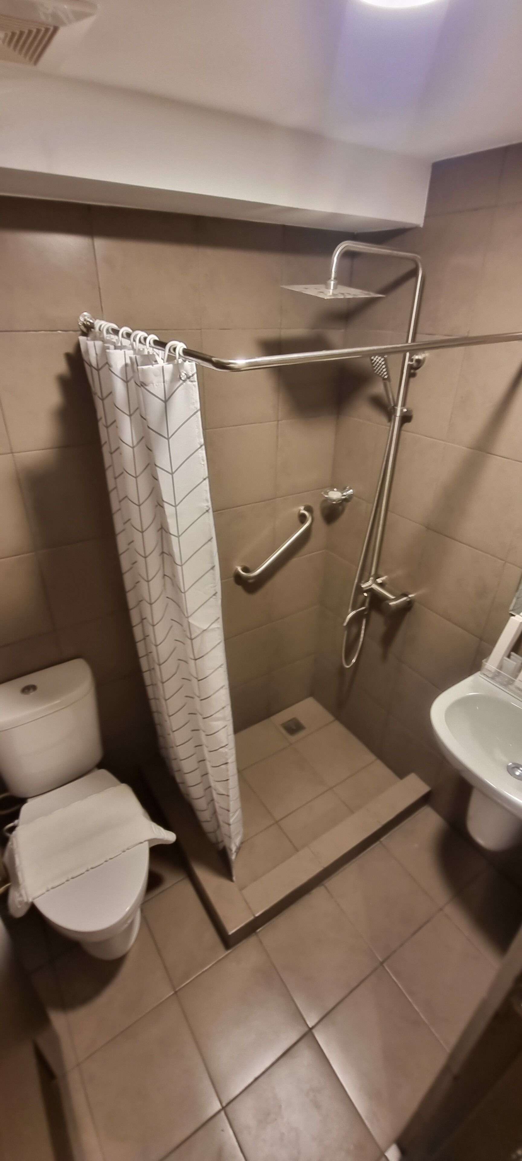 One Cristina Suites