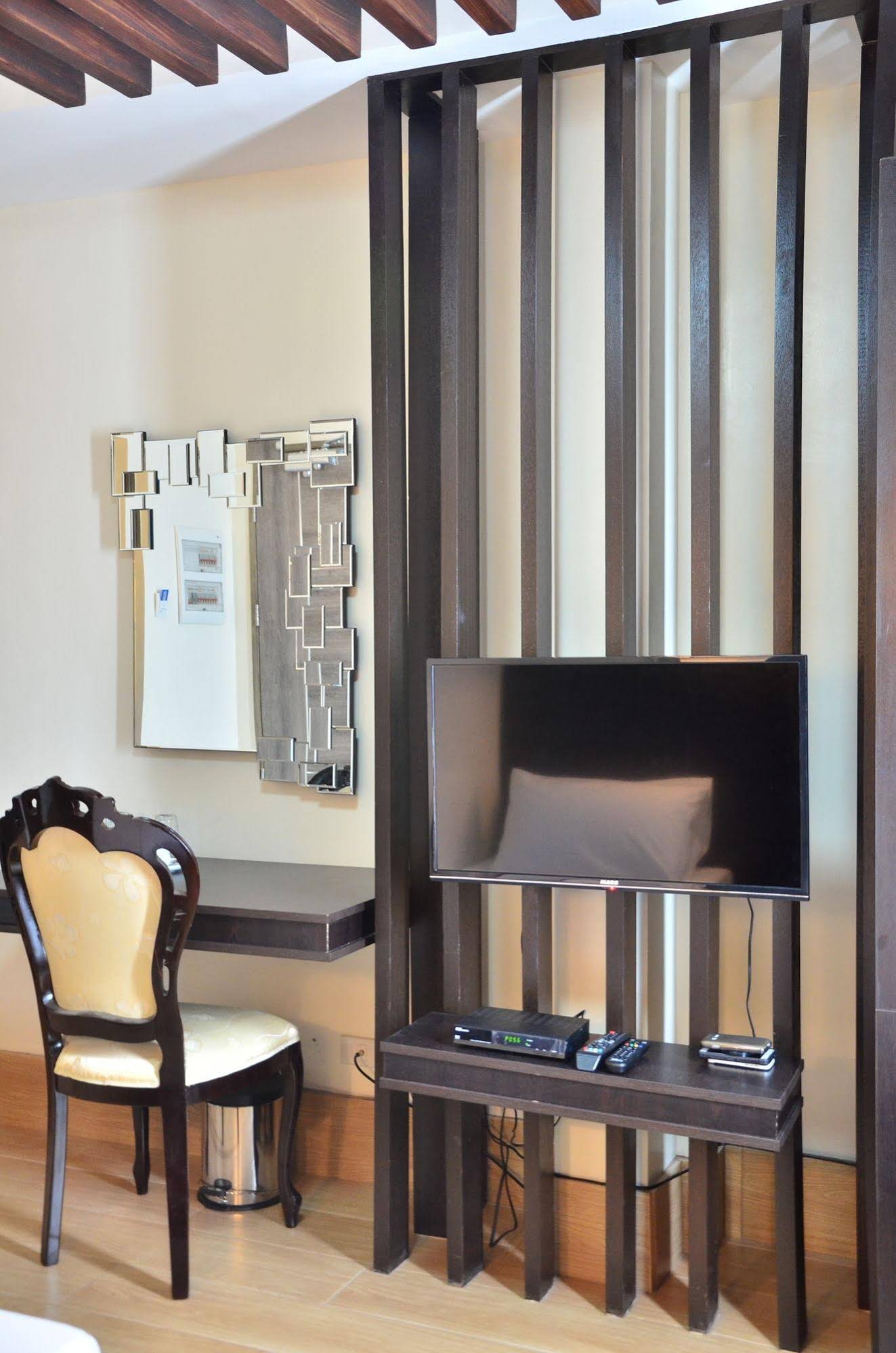 Oriental Zen Suites