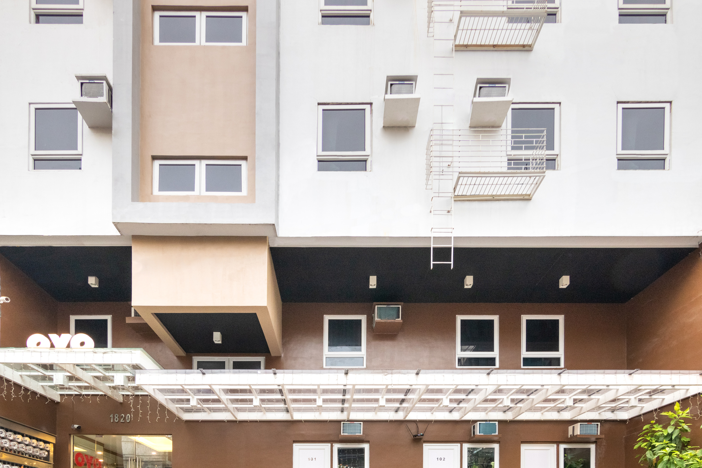 OYO 152 Sangco Condotel