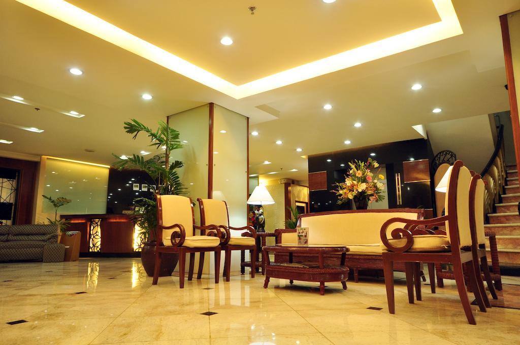 Palm Grove Hotel Manila