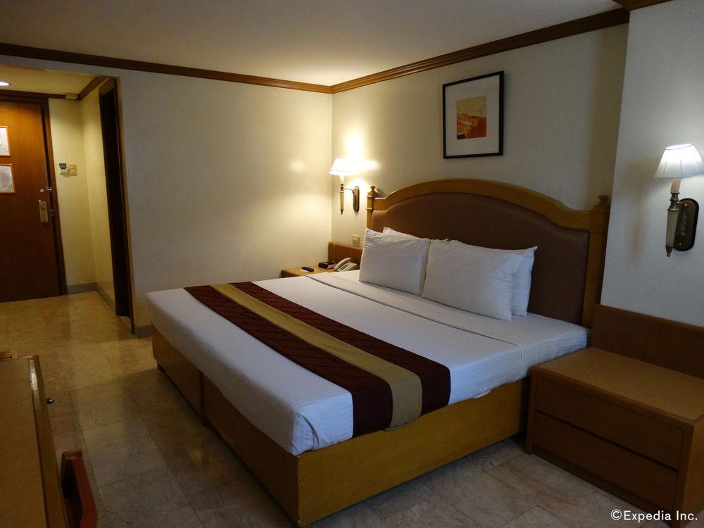 Palm Grove Hotel Manila