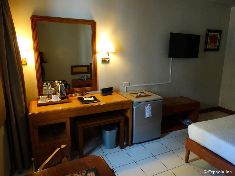 Palm Grove Hotel Manila