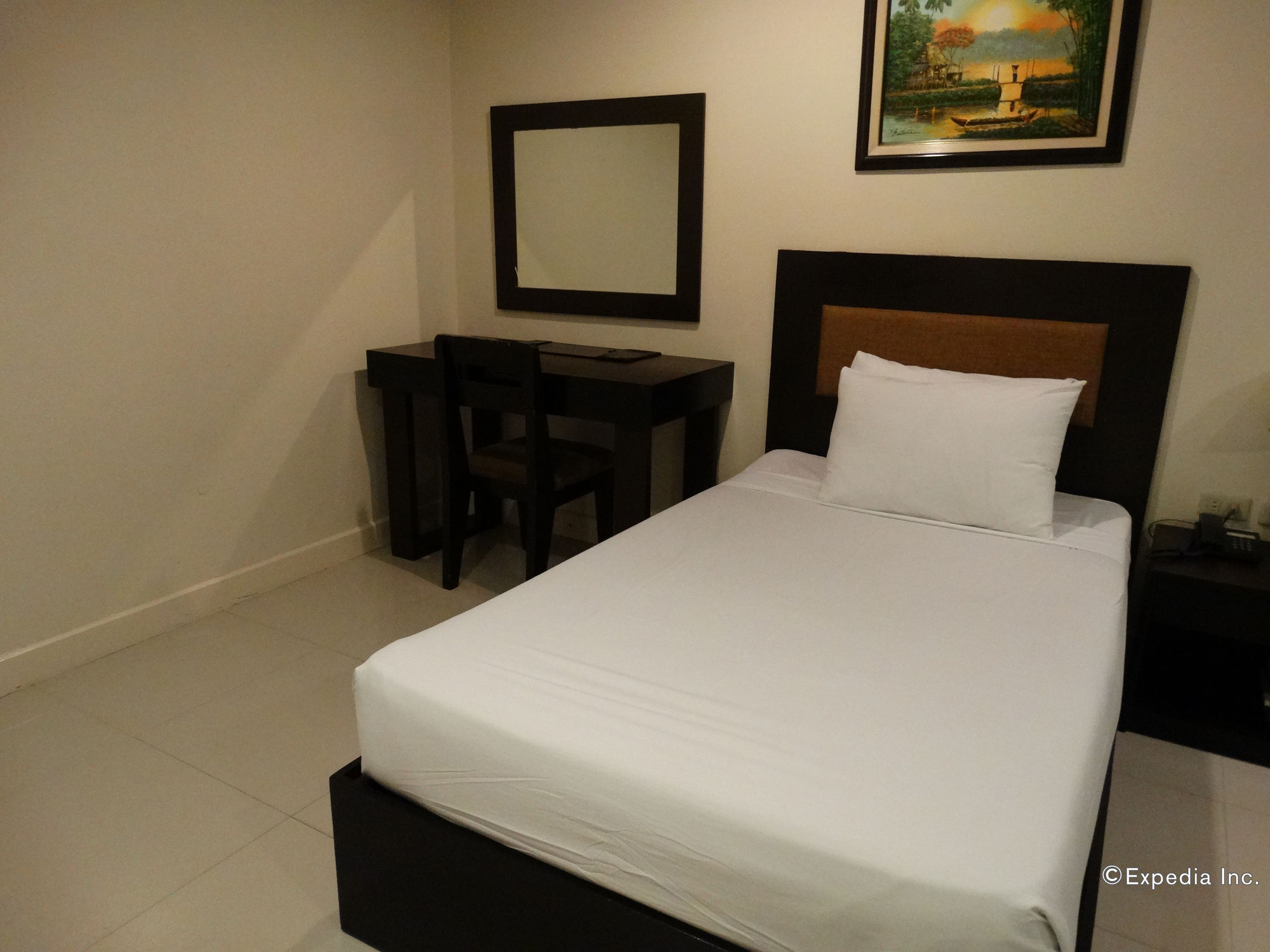 Paragon Tower Hotel