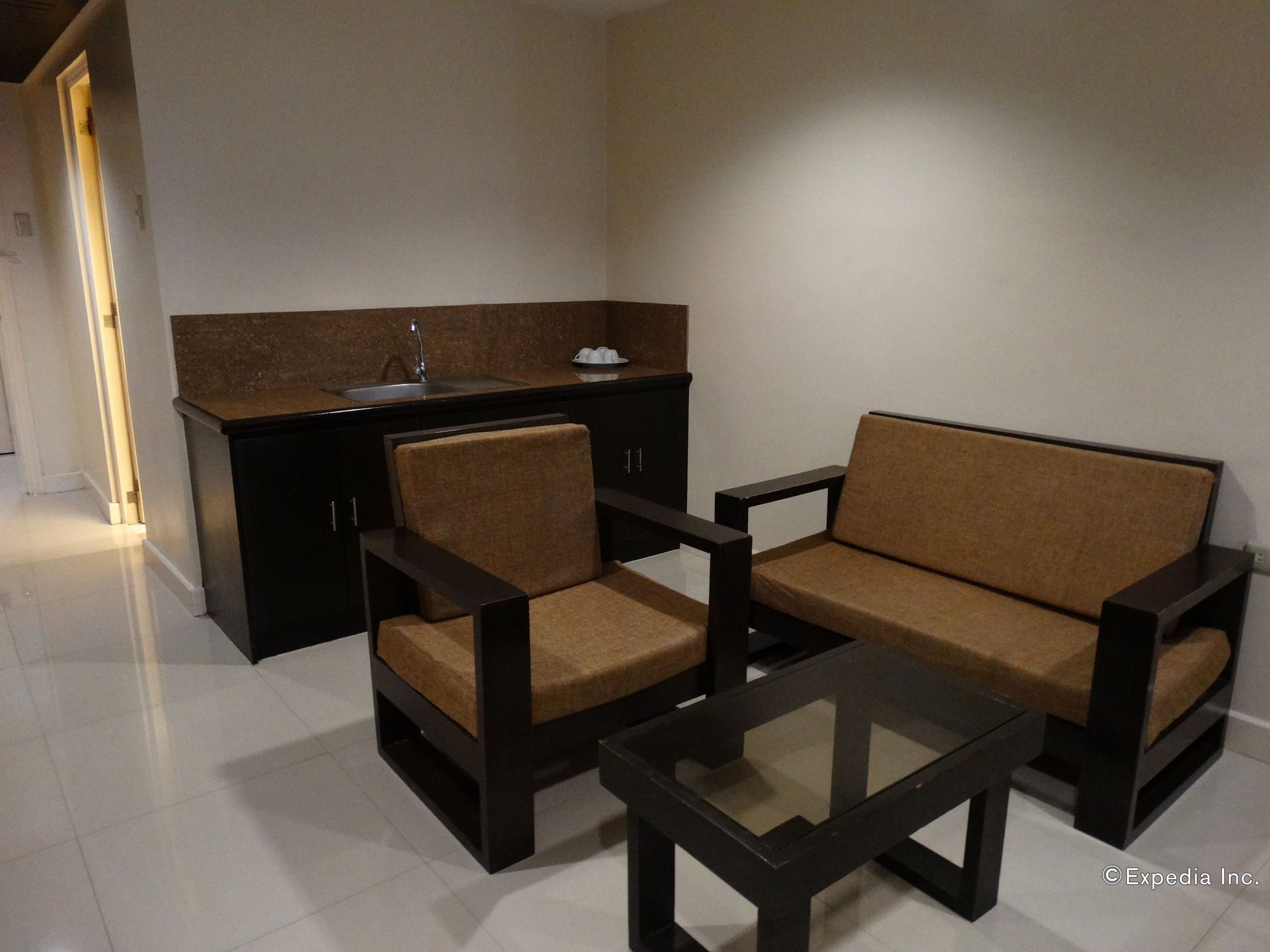 Paragon Tower Hotel