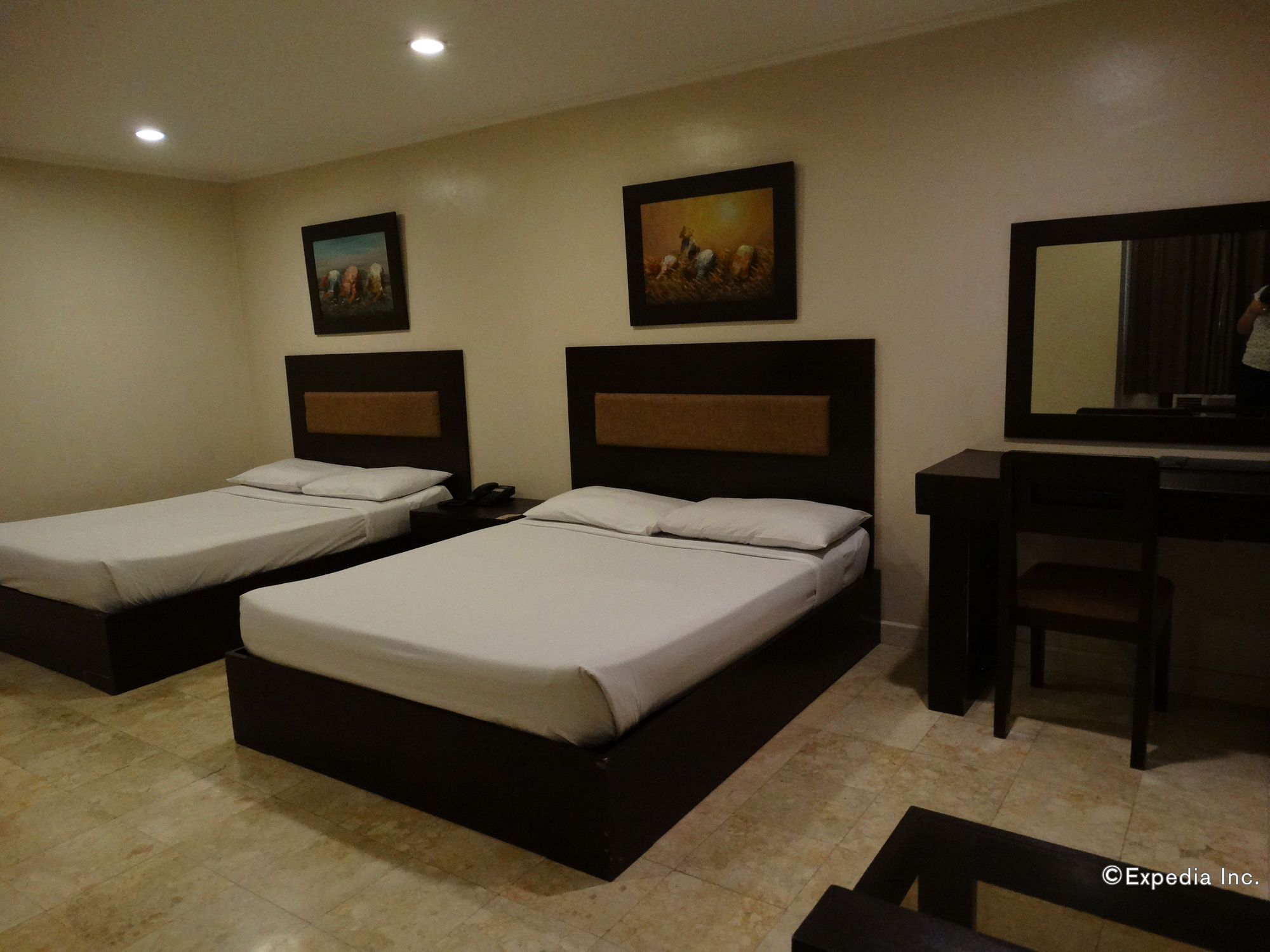 Paragon Tower Hotel