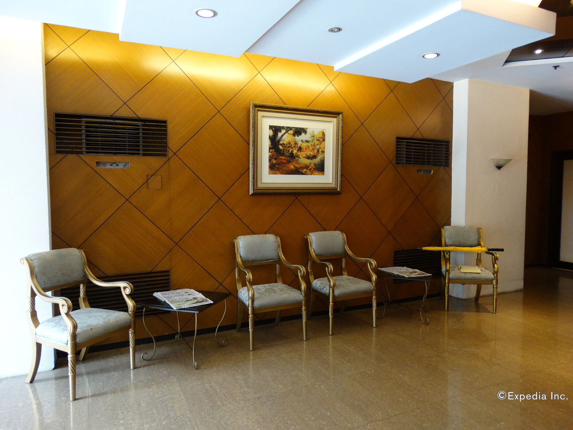 Paragon Tower Hotel