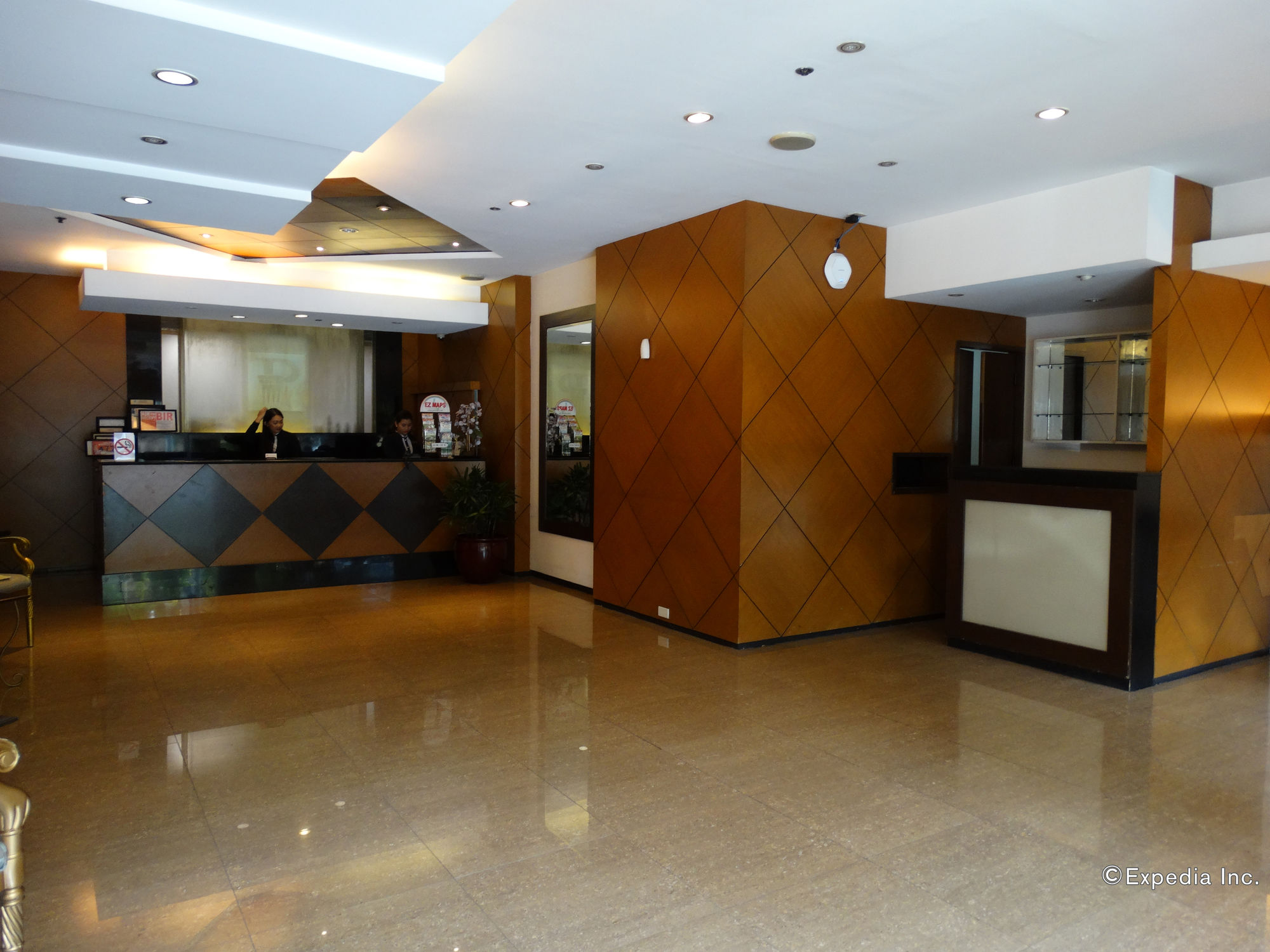 Paragon Tower Hotel