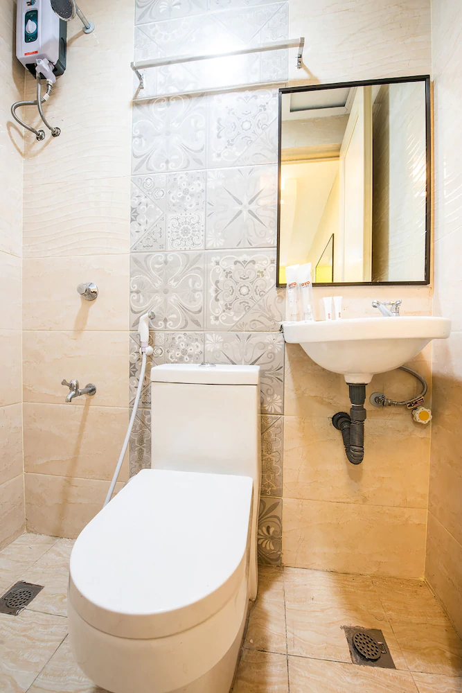 Pearl Blossom Hotel by OYO Rooms