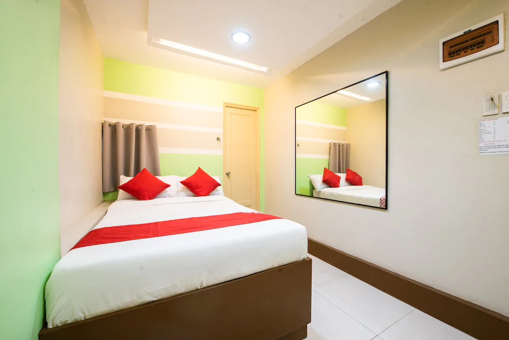 Pearl Blossom Hotel by OYO Rooms
