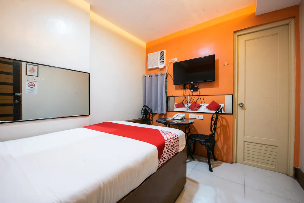 Pearl Blossom Hotel by OYO Rooms
