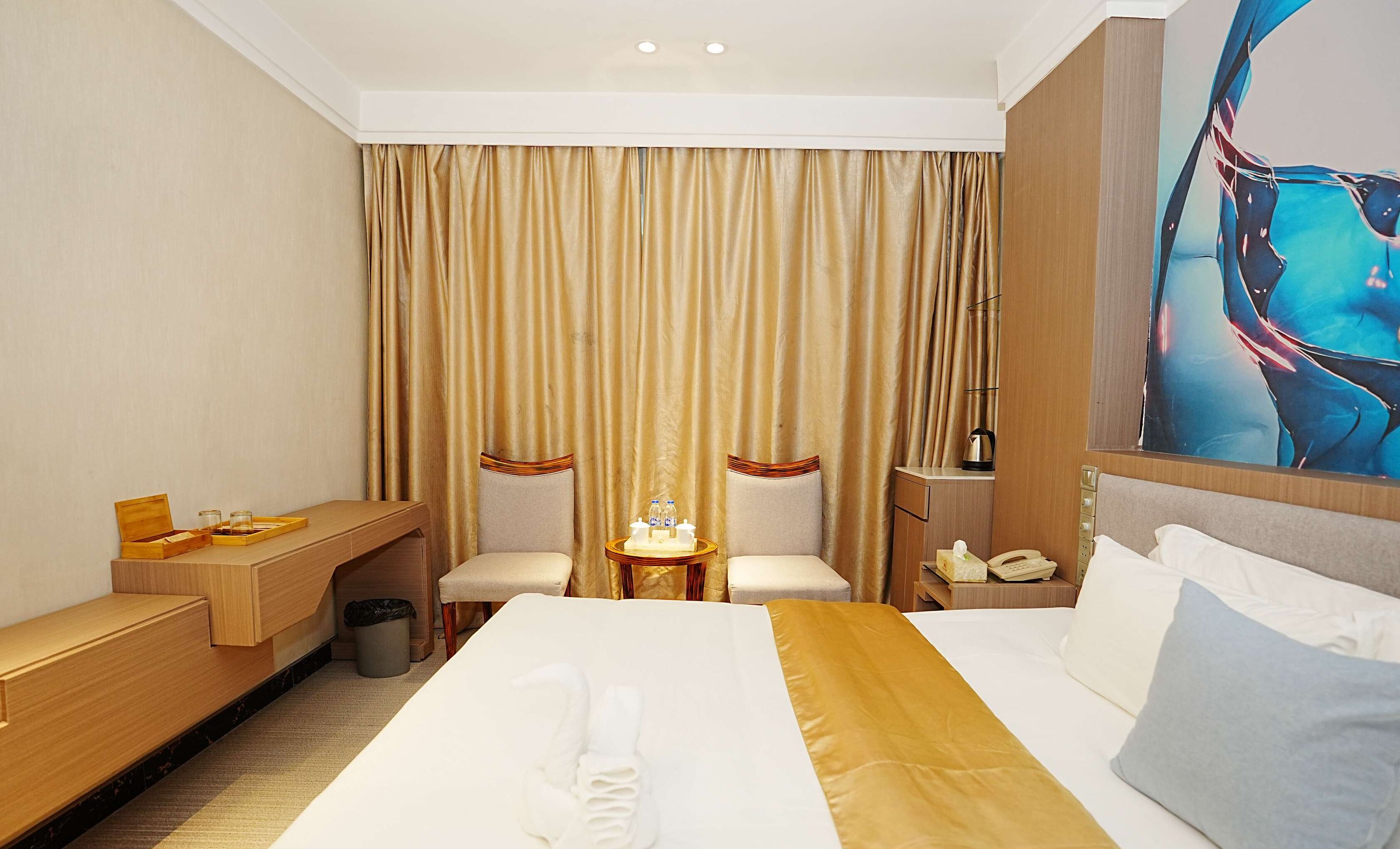 Pristine Hotel