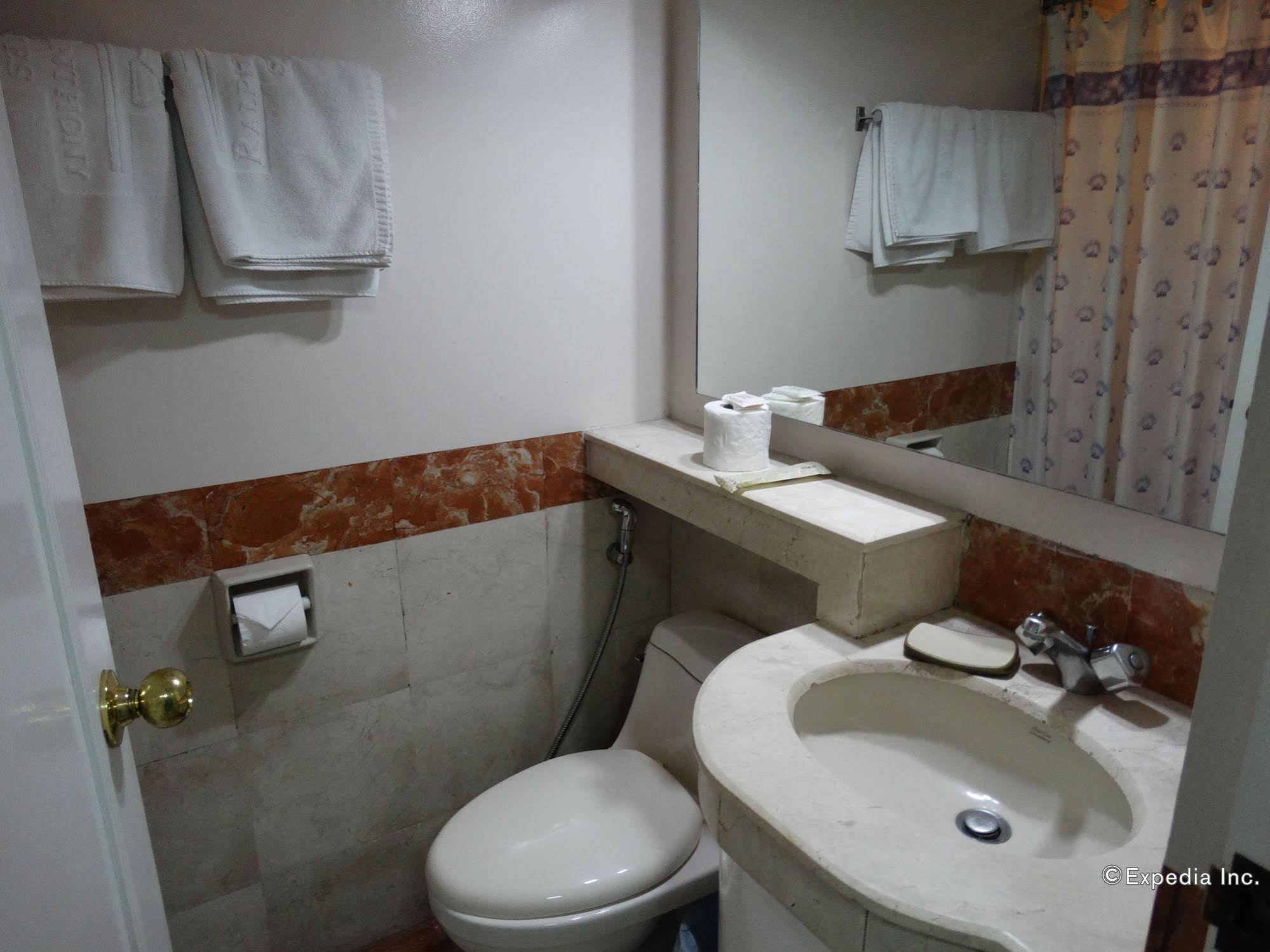 Ralph Anthony Suites