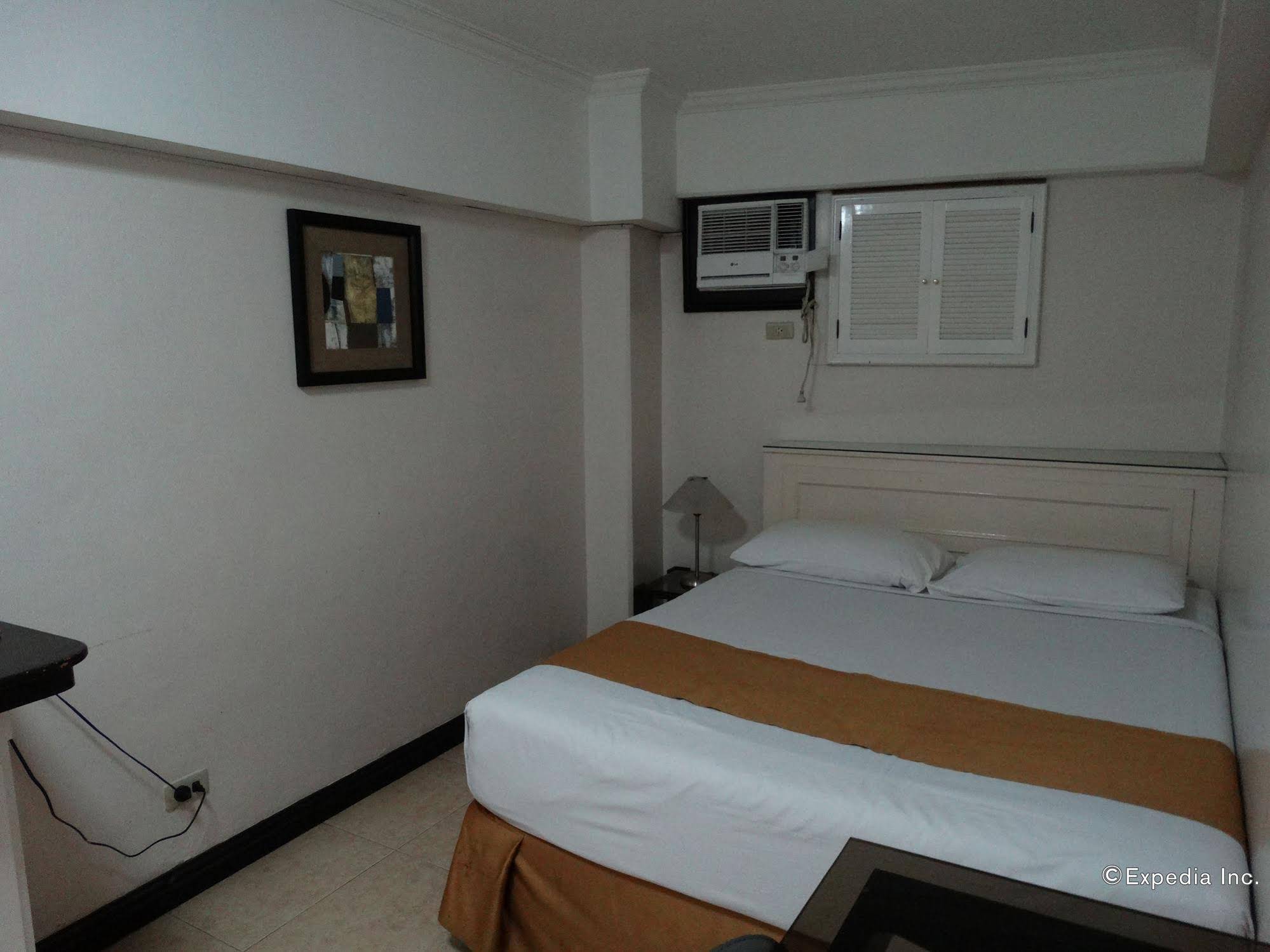 Ralph Anthony Suites