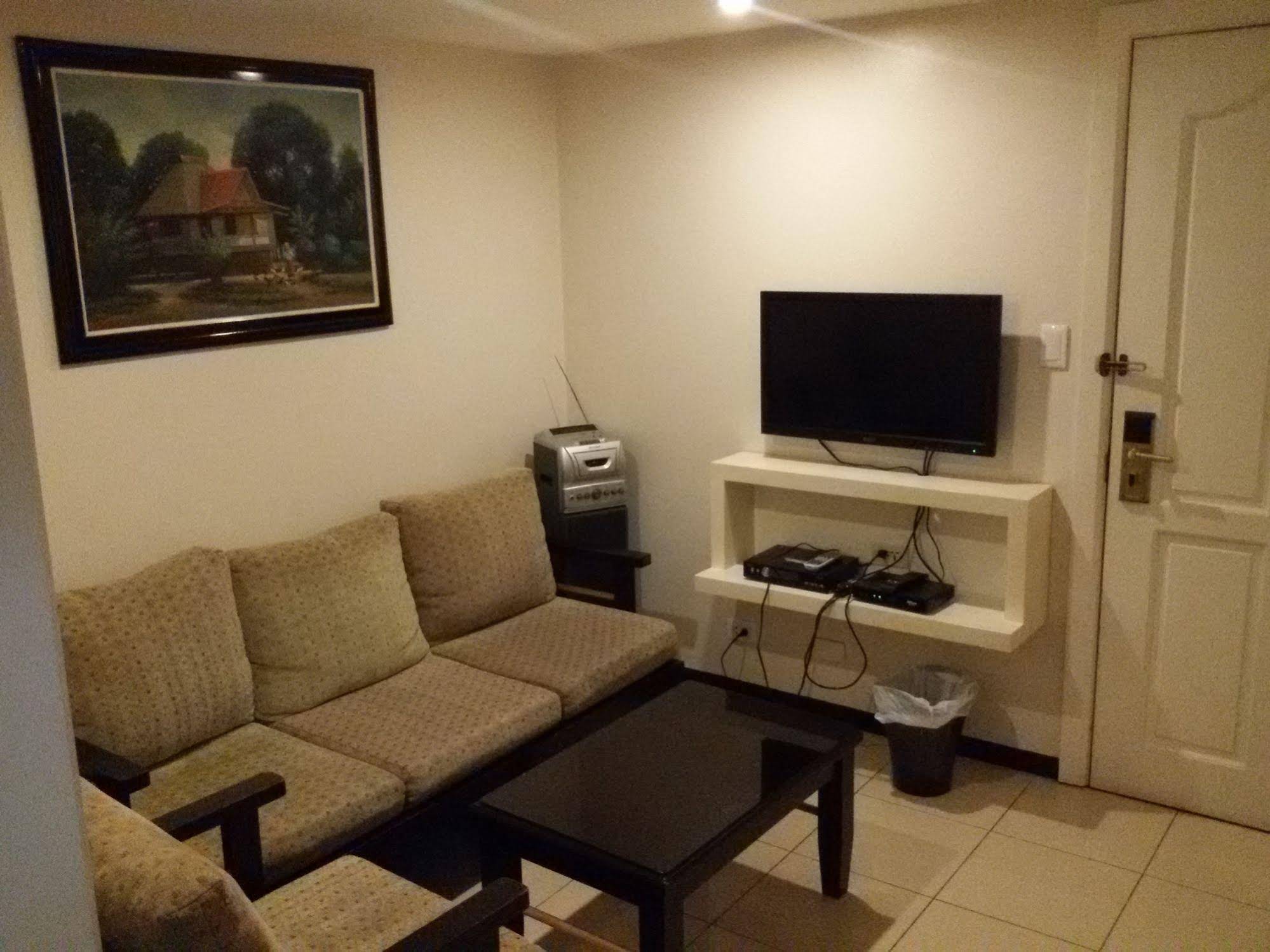 Ralph Anthony Suites