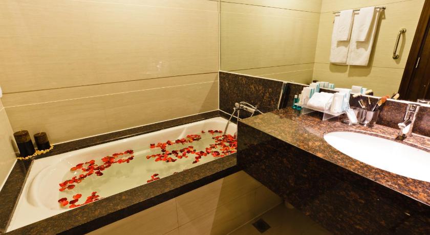 Ramada by Wyndham Manila Central
