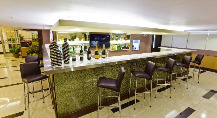 Ramada by Wyndham Manila Central