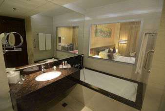 Ramada by Wyndham Manila Central