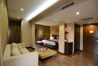 Ramada by Wyndham Manila Central